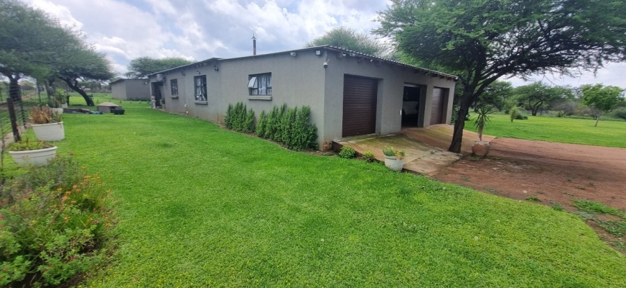 8 Bedroom Property for Sale in Brits Rural North West